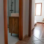 Scappo In Umbria, Elena