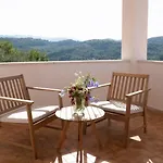 Scappo In Umbria, Elena Вилла