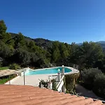 Scappo In Umbria, Elena Terni