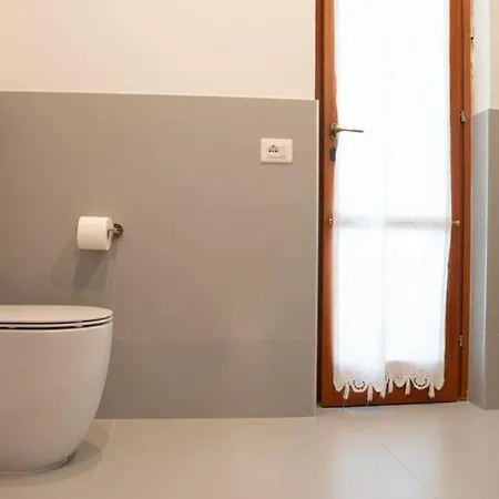 Scappo In Umbria, Elena Villa