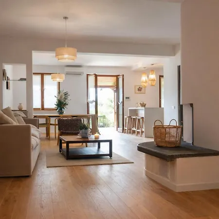 Villa Scappo In Umbria, Elena Terni