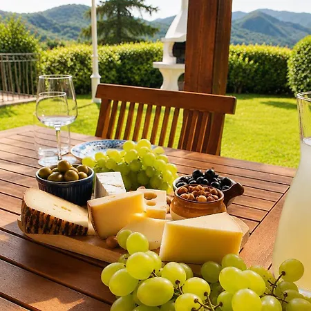 Villa Scappo In Umbria, Elena