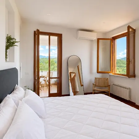Scappo In Umbria, Elena Villa *