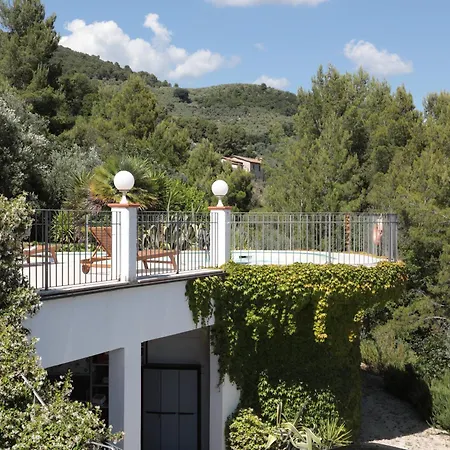Villa Scappo In Umbria, Elena Terni