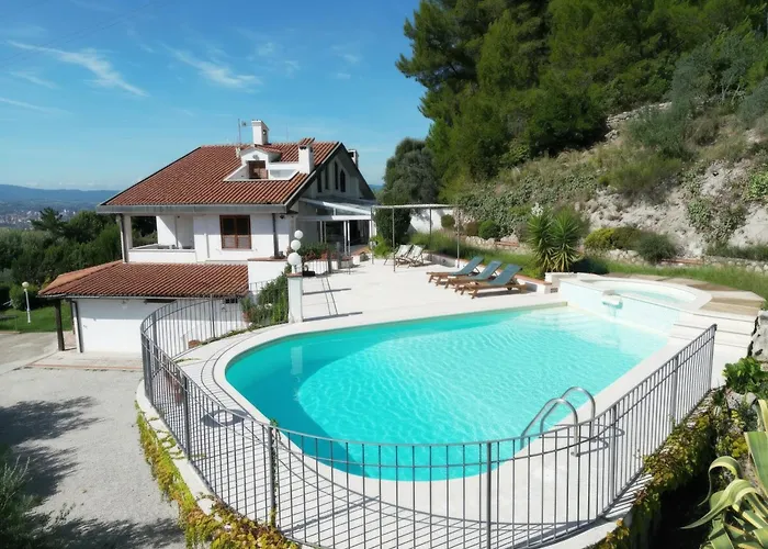 Villa Scappo In Umbria, Elena Terni