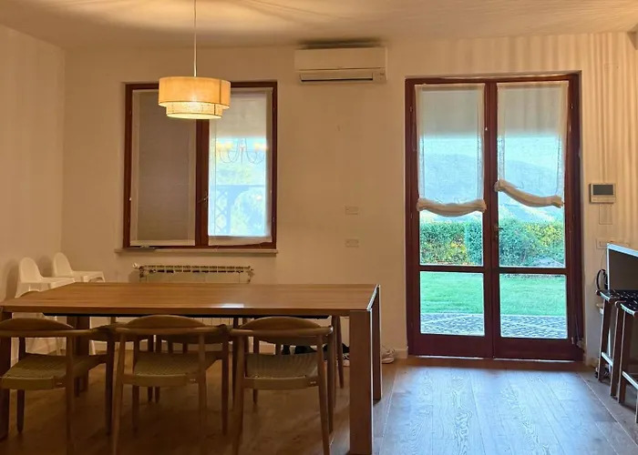 Scappo In Umbria, Elena Terni