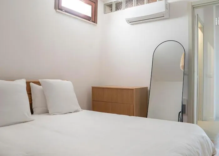 Scappo In Umbria, Elena Villa