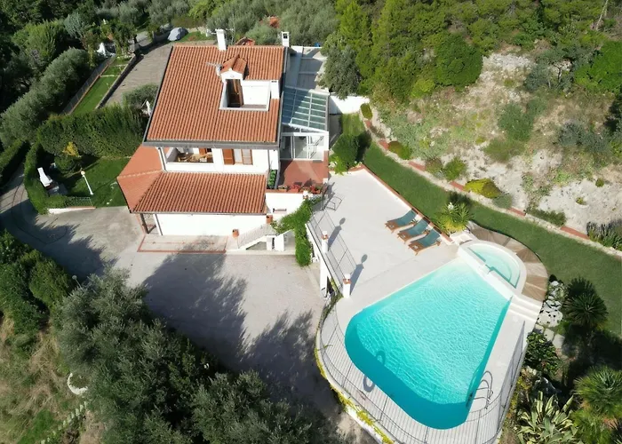Villa Scappo In Umbria, Elena